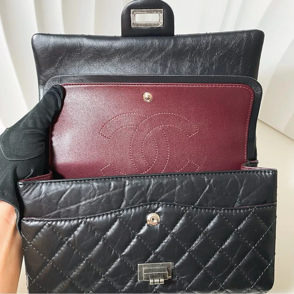 Chanel 2.55 Reissue Quilted Aged Black & Gunmetal Calfskin Flap Bag - Picture 7 of 12